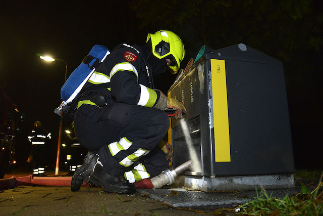 2020/194/20201025-19u45 GB 003 Containerbrand Rijstvogelstraat.jpg